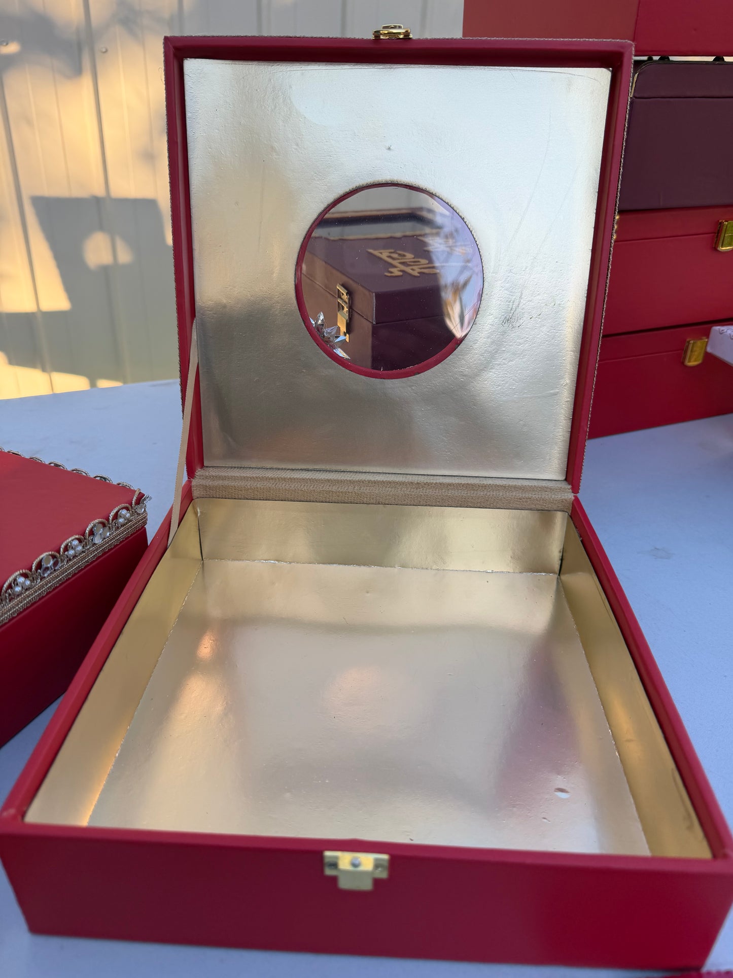 Sohna Veera Large Empty Hamper Box
