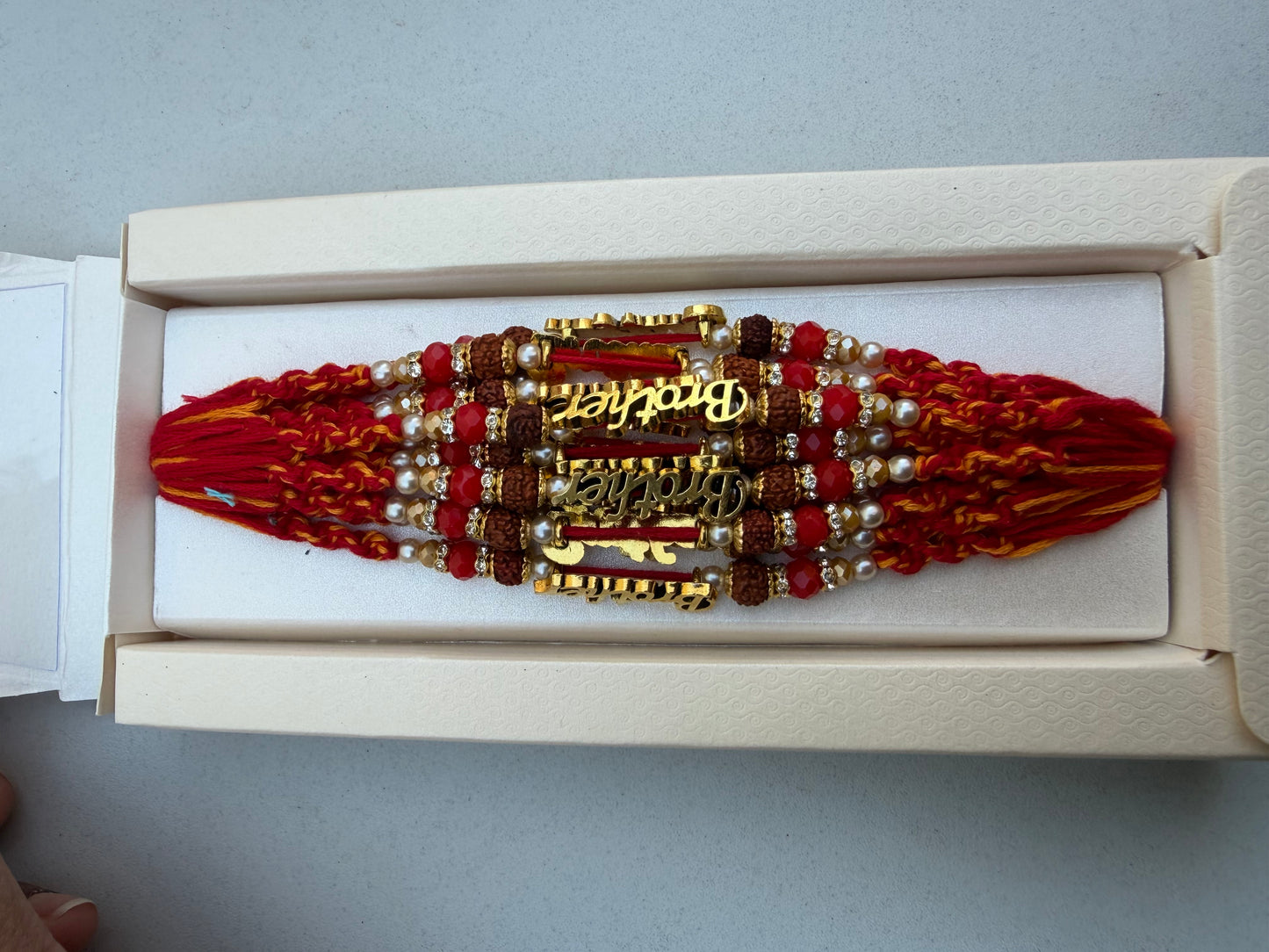 Multiple variety of threads (check more attached images too)