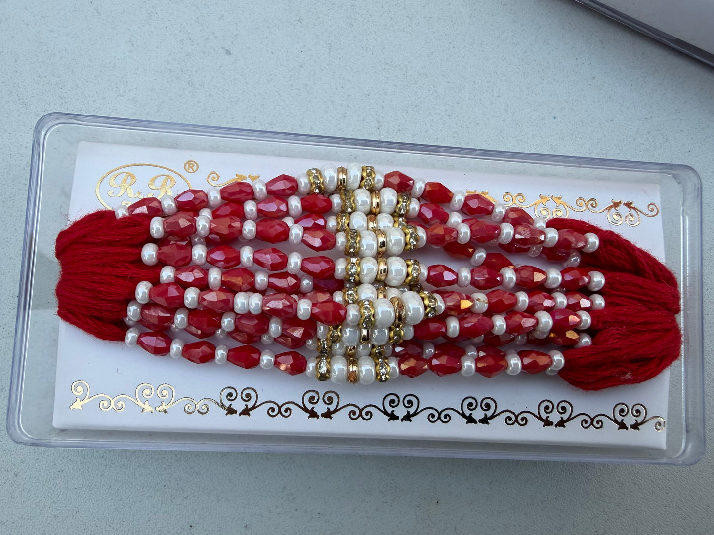 Red & Mehroon colour threads (per pc )