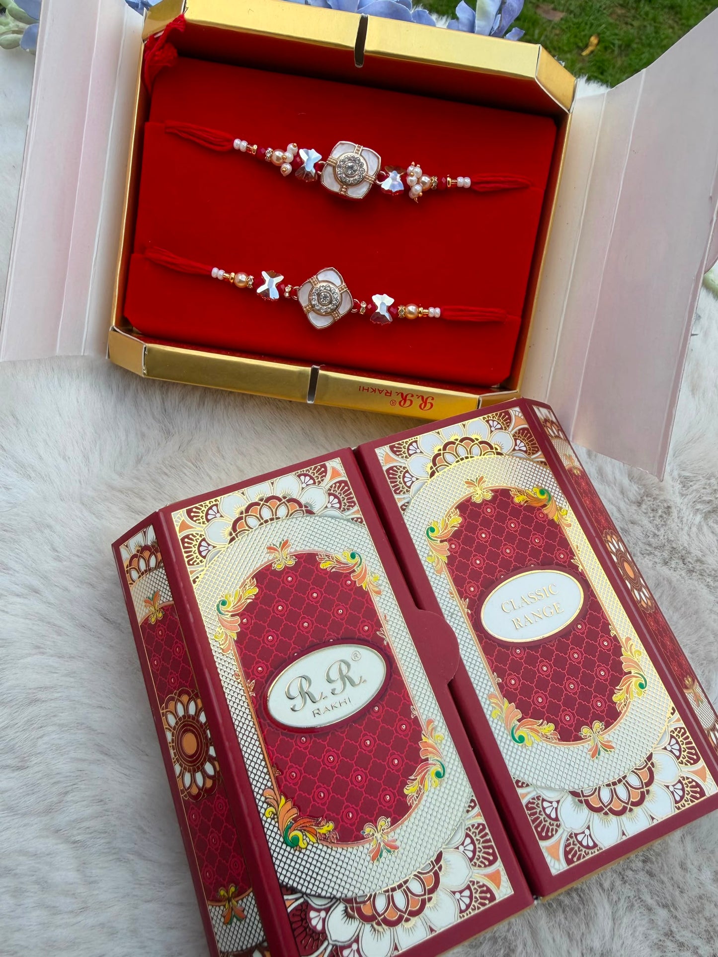 Premium Range-Couple Spinner  Rakhi Set in American Dimond